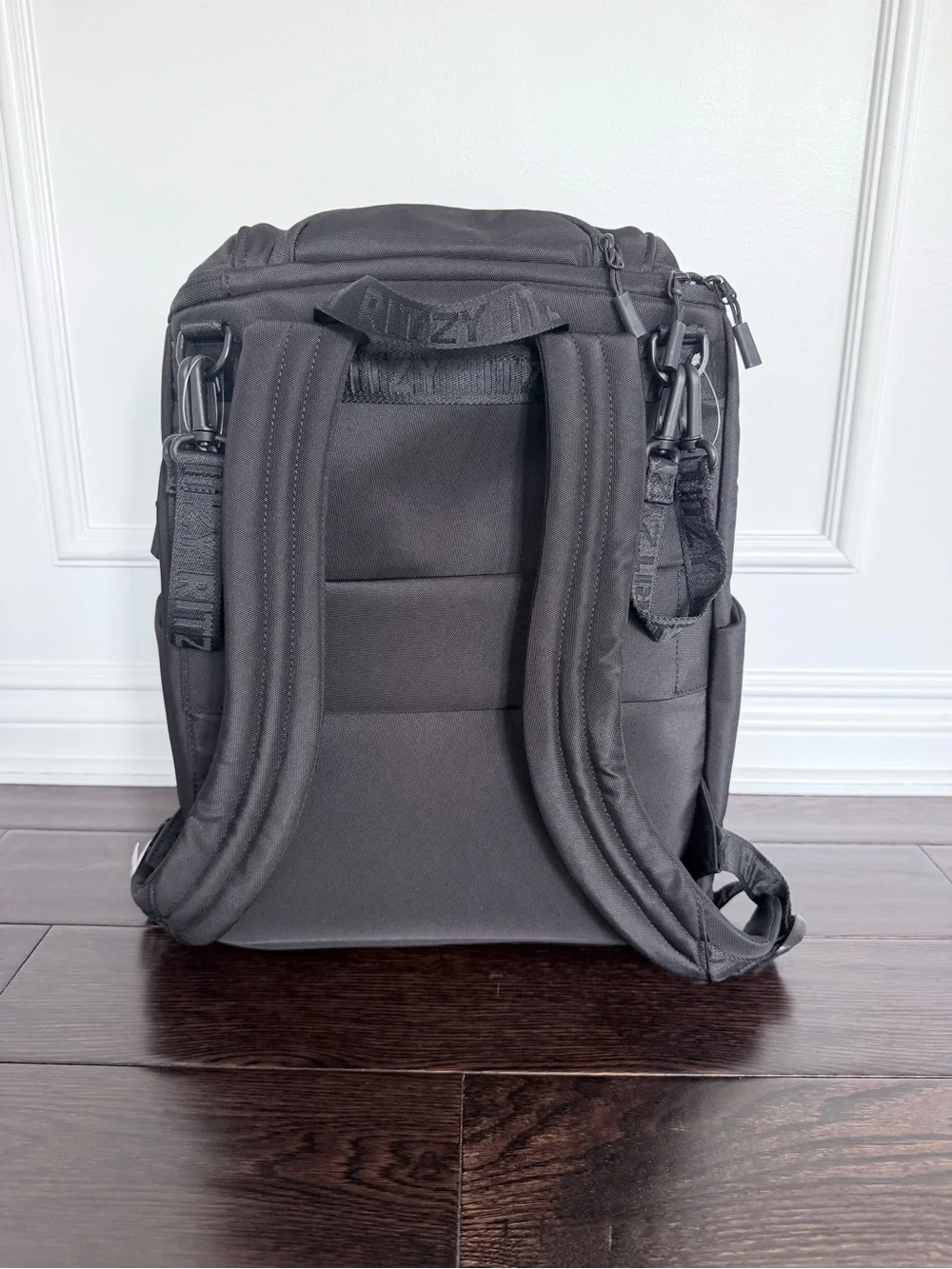 Itzy Ritzy Belong Bucket Diaper Backpack- new with tags